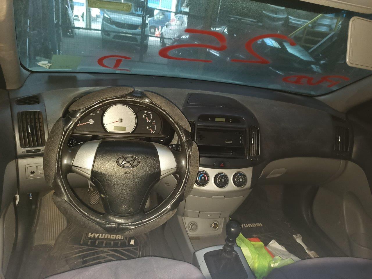  Hyundai ELANTRA 2009    EN DESARME